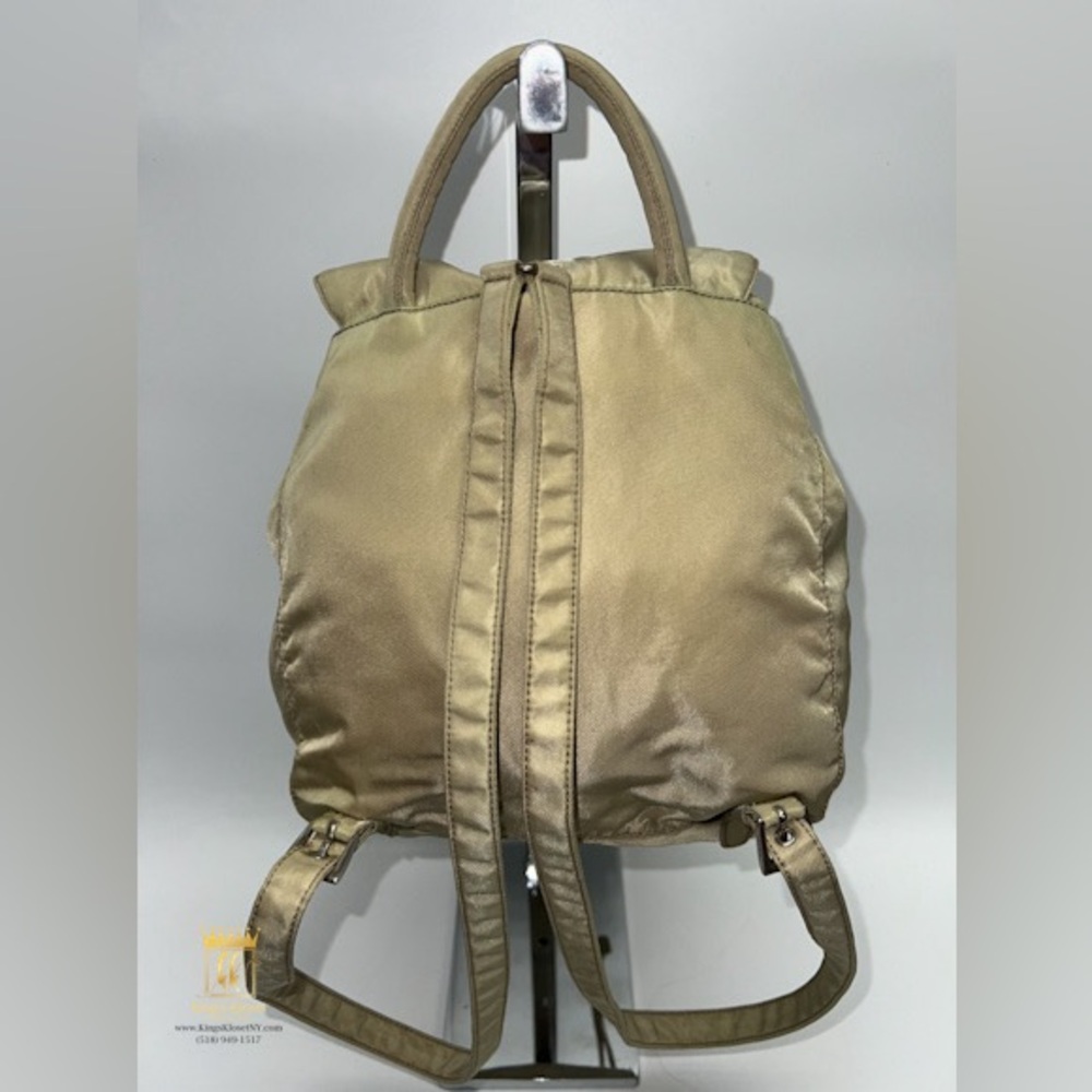 🤍SOLD🤍Prada backpack mini - Picture 5 of 13